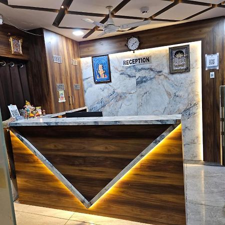 Hotel Ozone,Αχμπανταμπάντ Εξωτερικό φωτογραφία