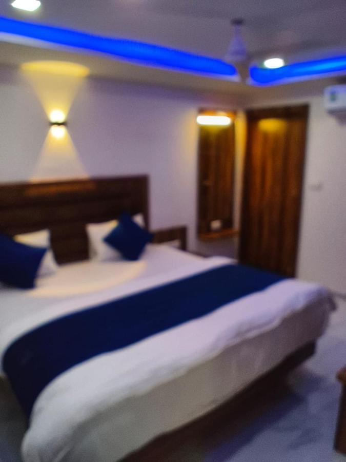 Hotel Ozone,Αχμπανταμπάντ Εξωτερικό φωτογραφία