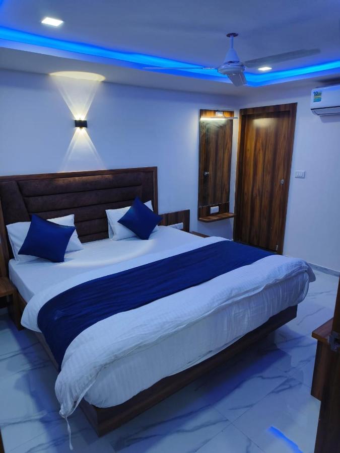 Hotel Ozone,Αχμπανταμπάντ Εξωτερικό φωτογραφία