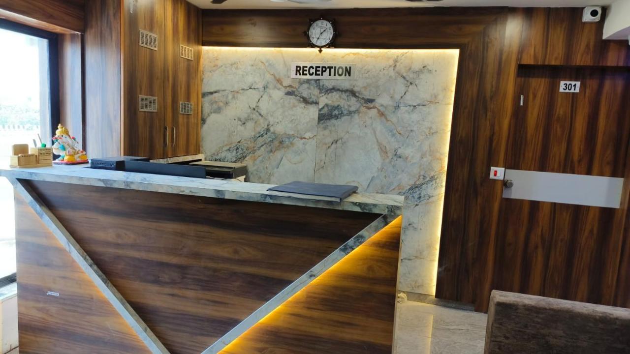 Hotel Ozone,Αχμπανταμπάντ Εξωτερικό φωτογραφία