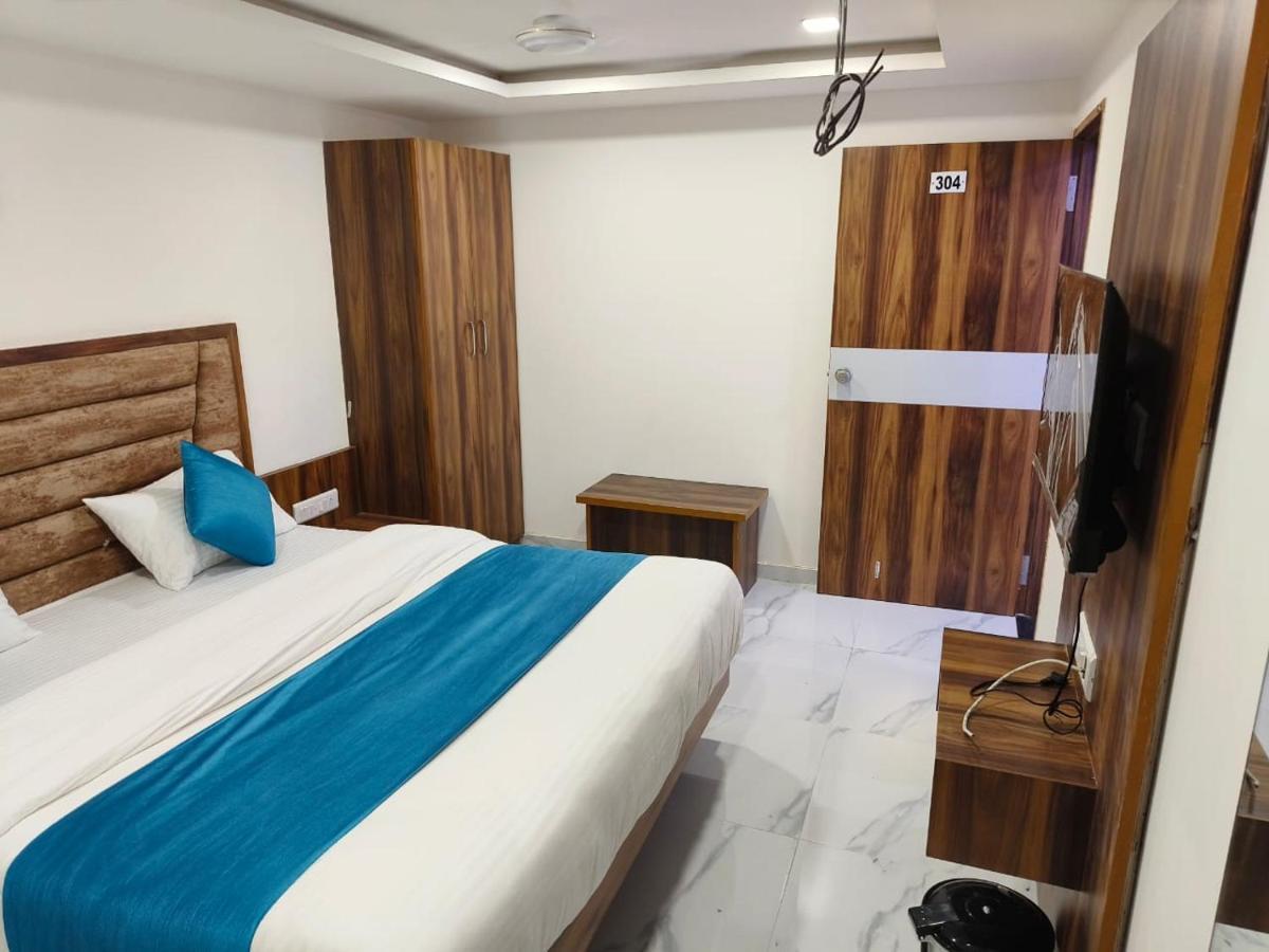 Hotel Ozone,Αχμπανταμπάντ Εξωτερικό φωτογραφία